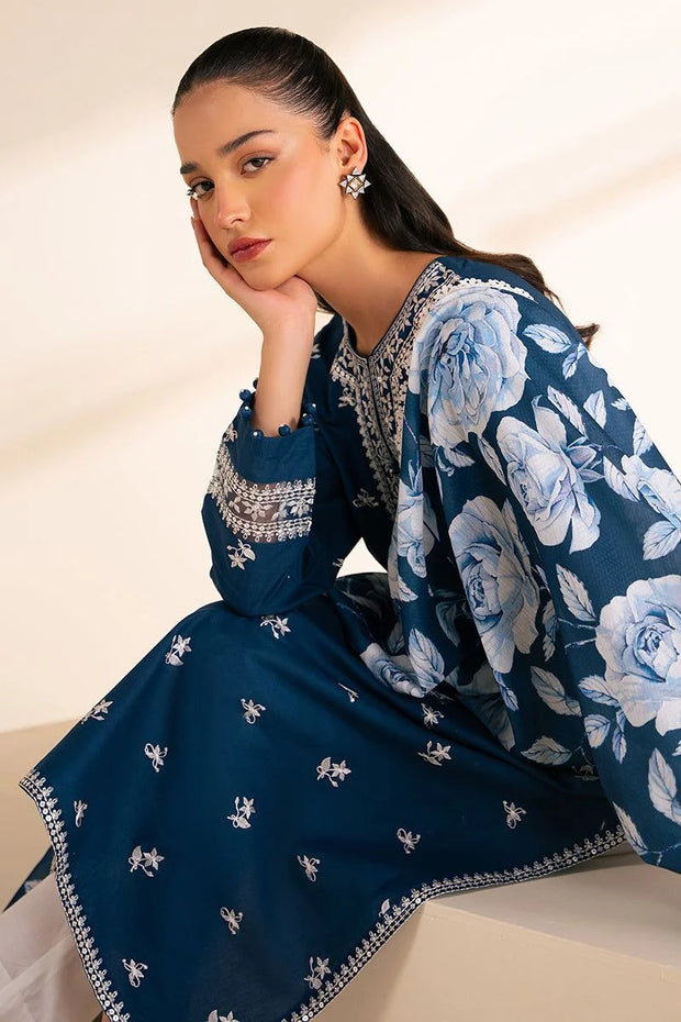 3PC Embroidered MM0042