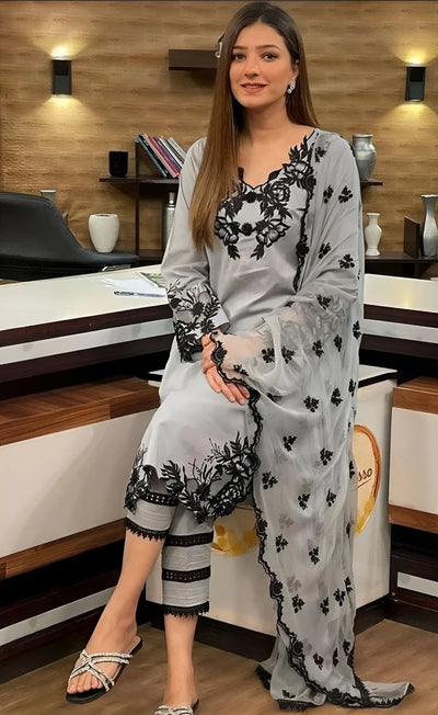 3PC Embroidered MM0054