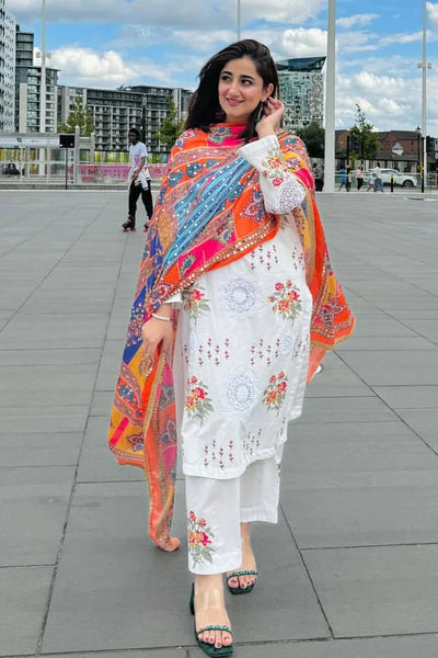 3PC Embroidered MM0023